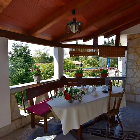 شقة Wonderful Terrace Retreat سافودغيا