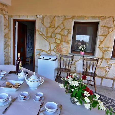 Wonderful Terrace Retreat Savudrija