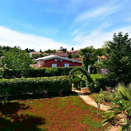 شقة Wonderful Terrace Retreat سافودغيا